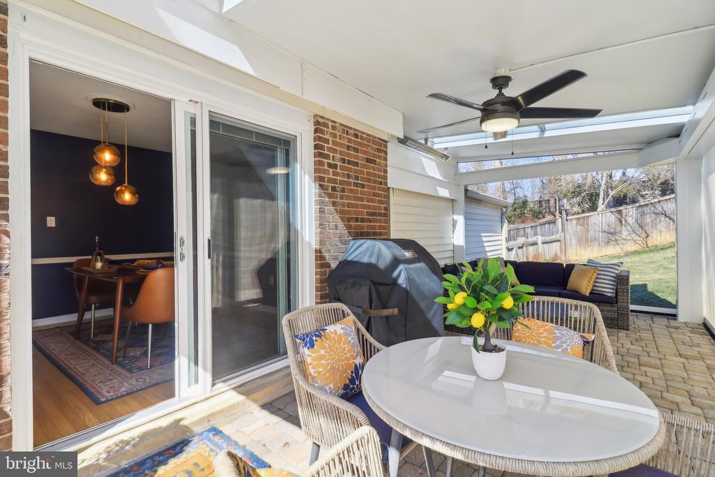 9926 Barnsbury Ct