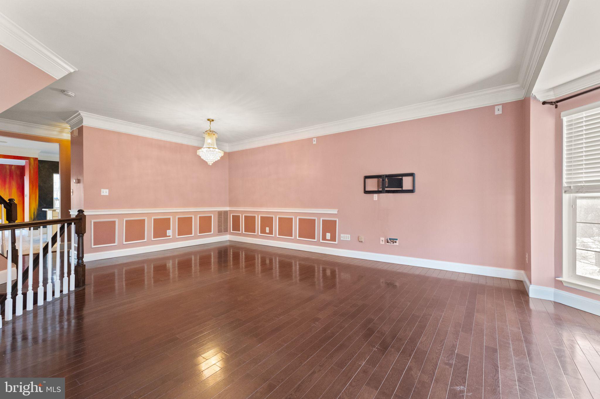 5309 Waldo Dr