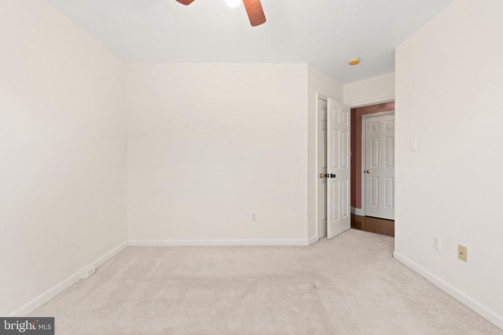 5309 Waldo Dr
