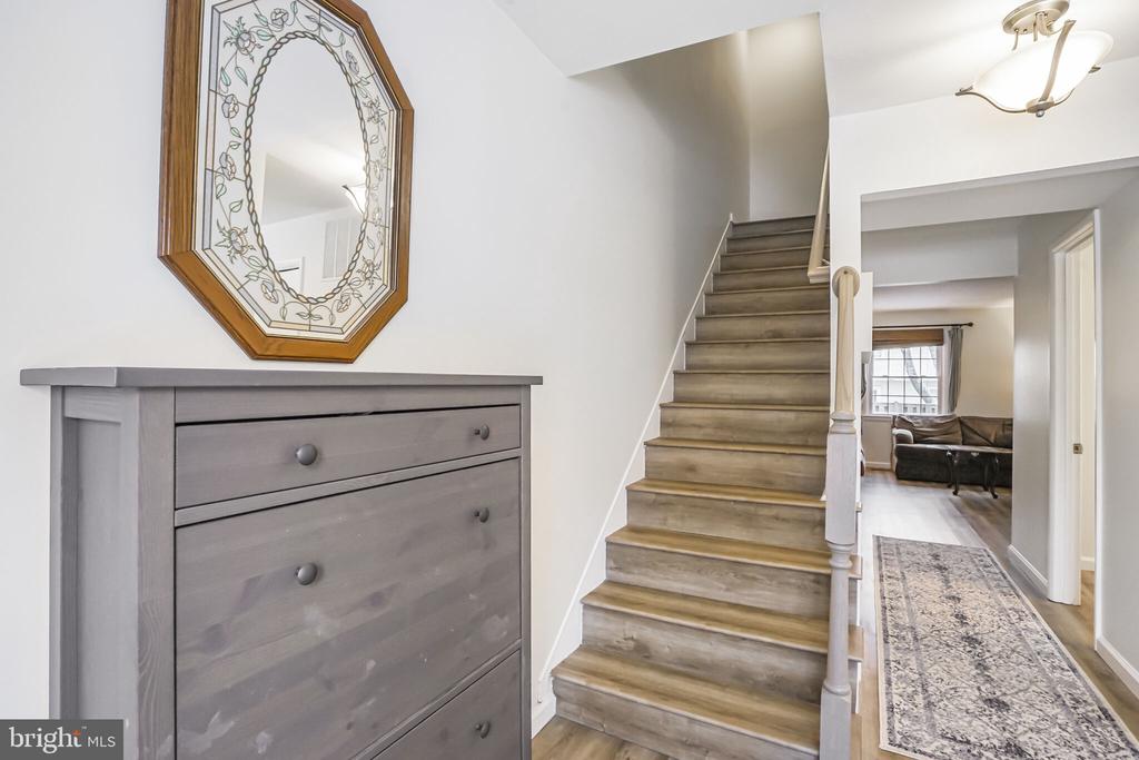6357 Silver Ridge Cir