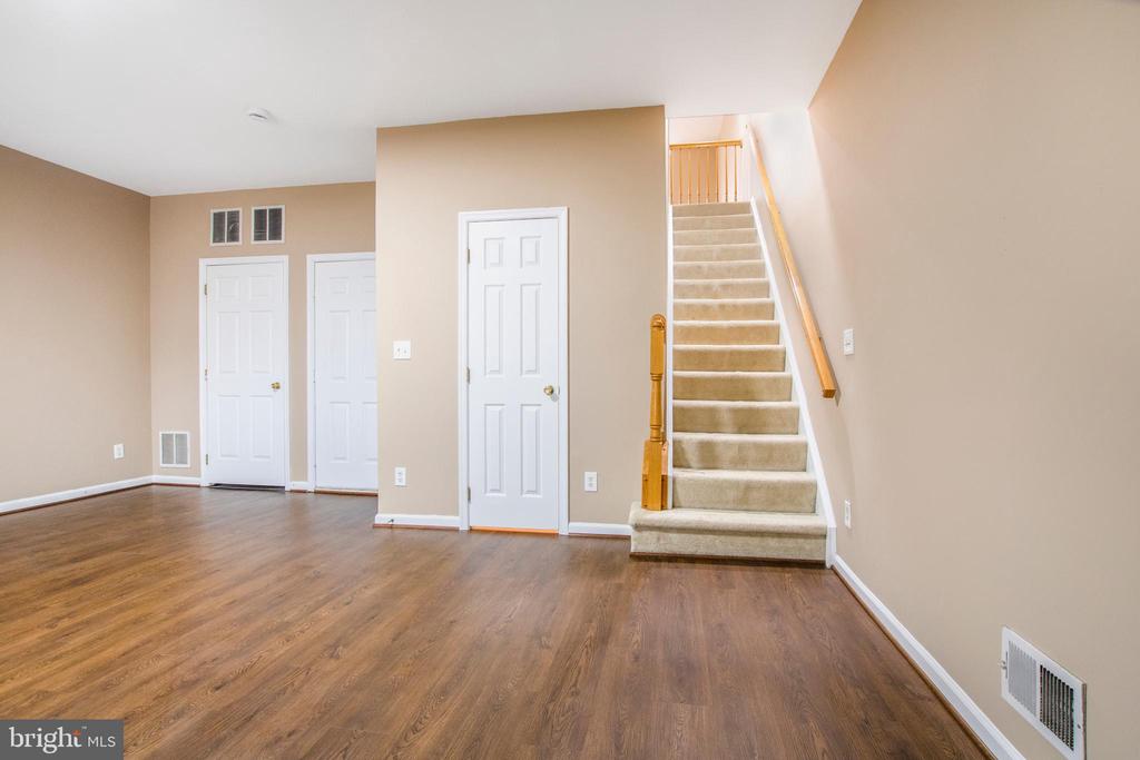 2512 WOODROW WILSON DR