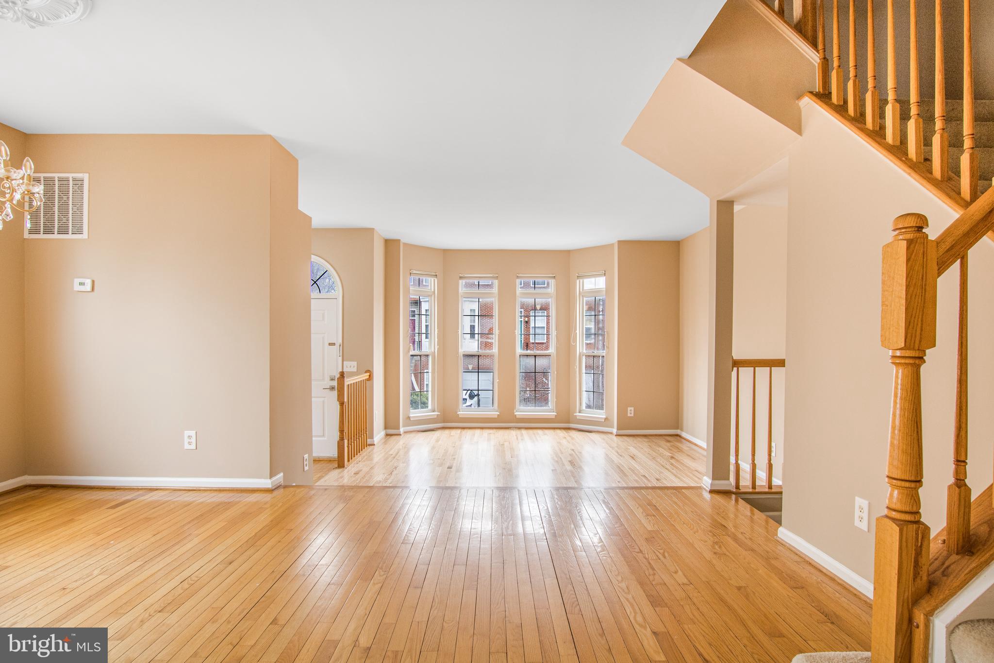 2512 WOODROW WILSON DR