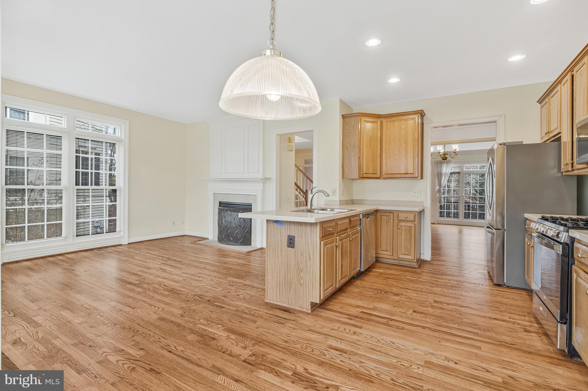 9598 Lagersfield Cir