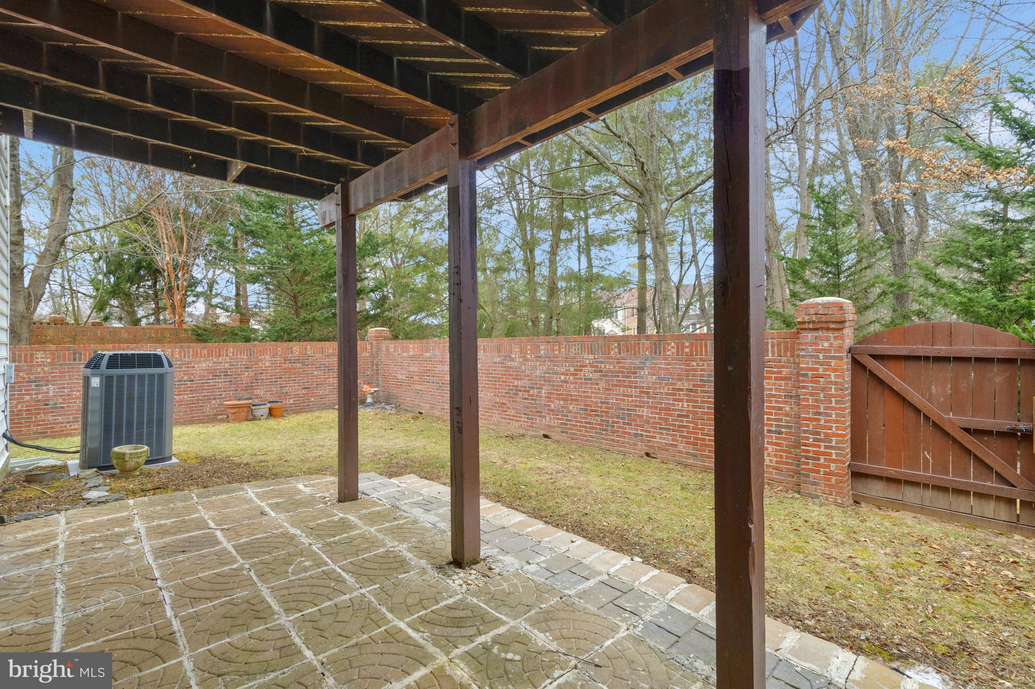 9598 Lagersfield Cir