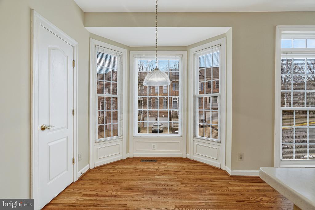9598 Lagersfield Cir