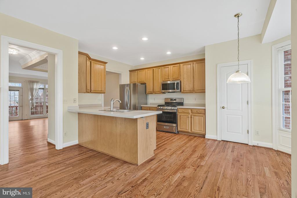 9598 Lagersfield Cir