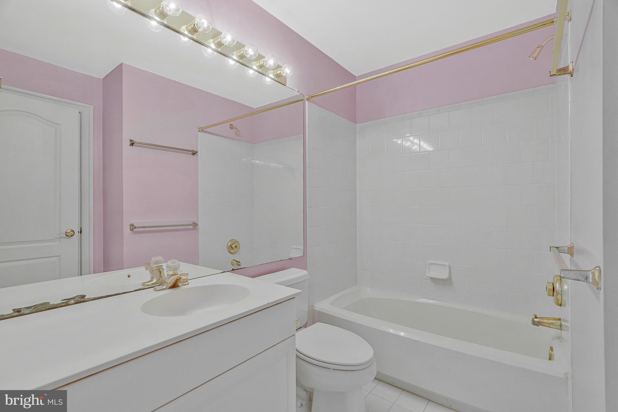 9598 Lagersfield Cir
