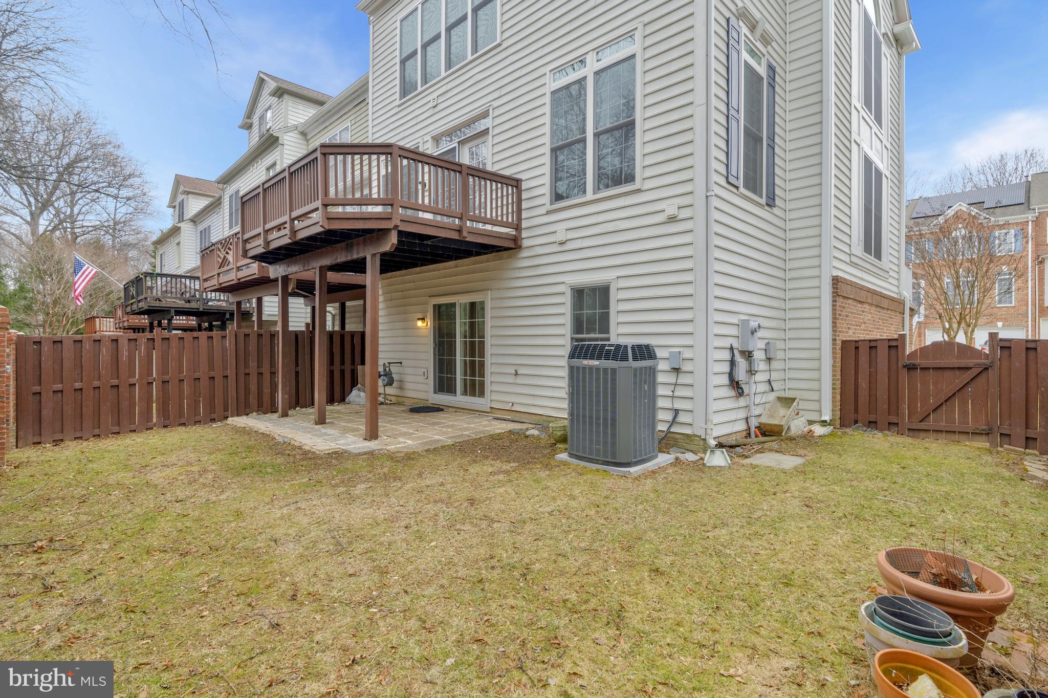 9598 Lagersfield Cir