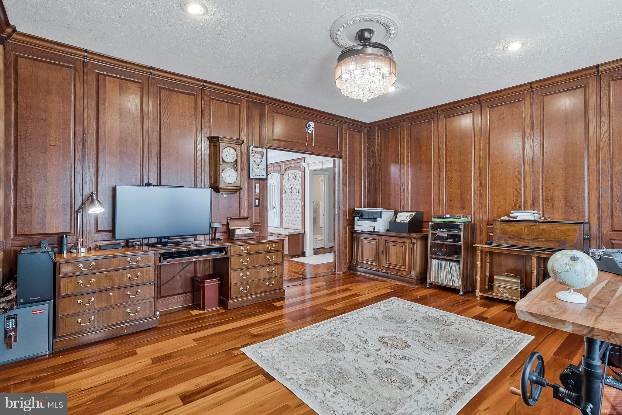 12609 Lake Normandy Ln