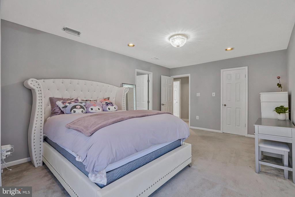 12609 Lake Normandy Ln