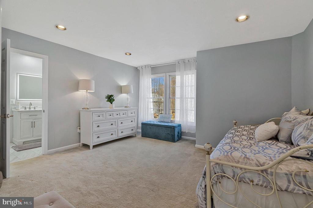 12609 Lake Normandy Ln