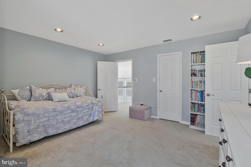 12609 Lake Normandy Ln