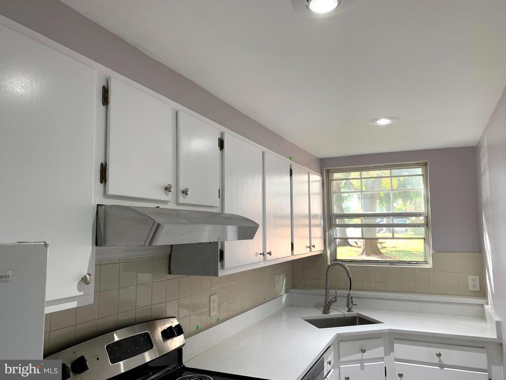 2900 PEYTON RANDOLPH DR #102