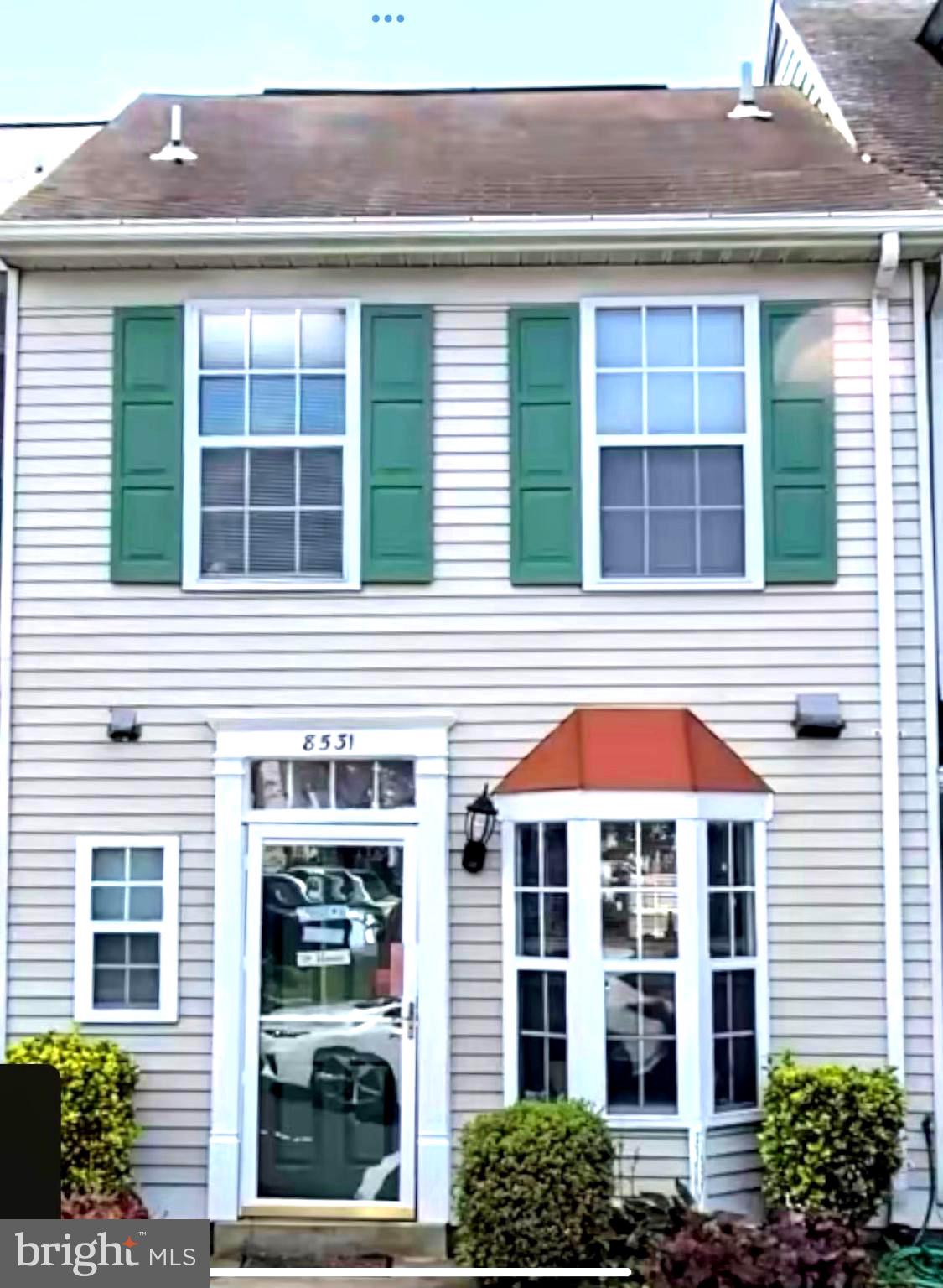 8531 Southlawn Ct