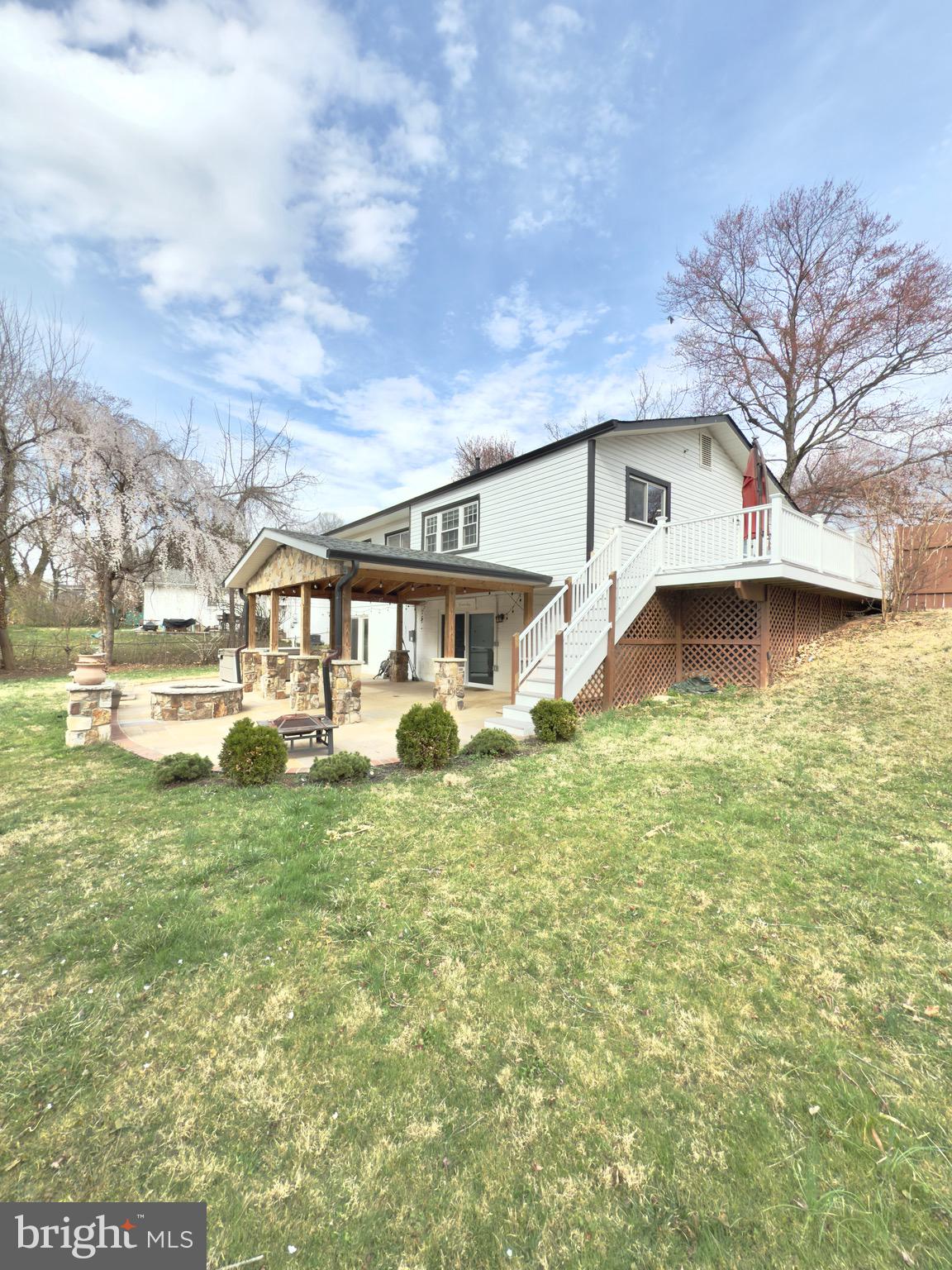4948 REGINA DR