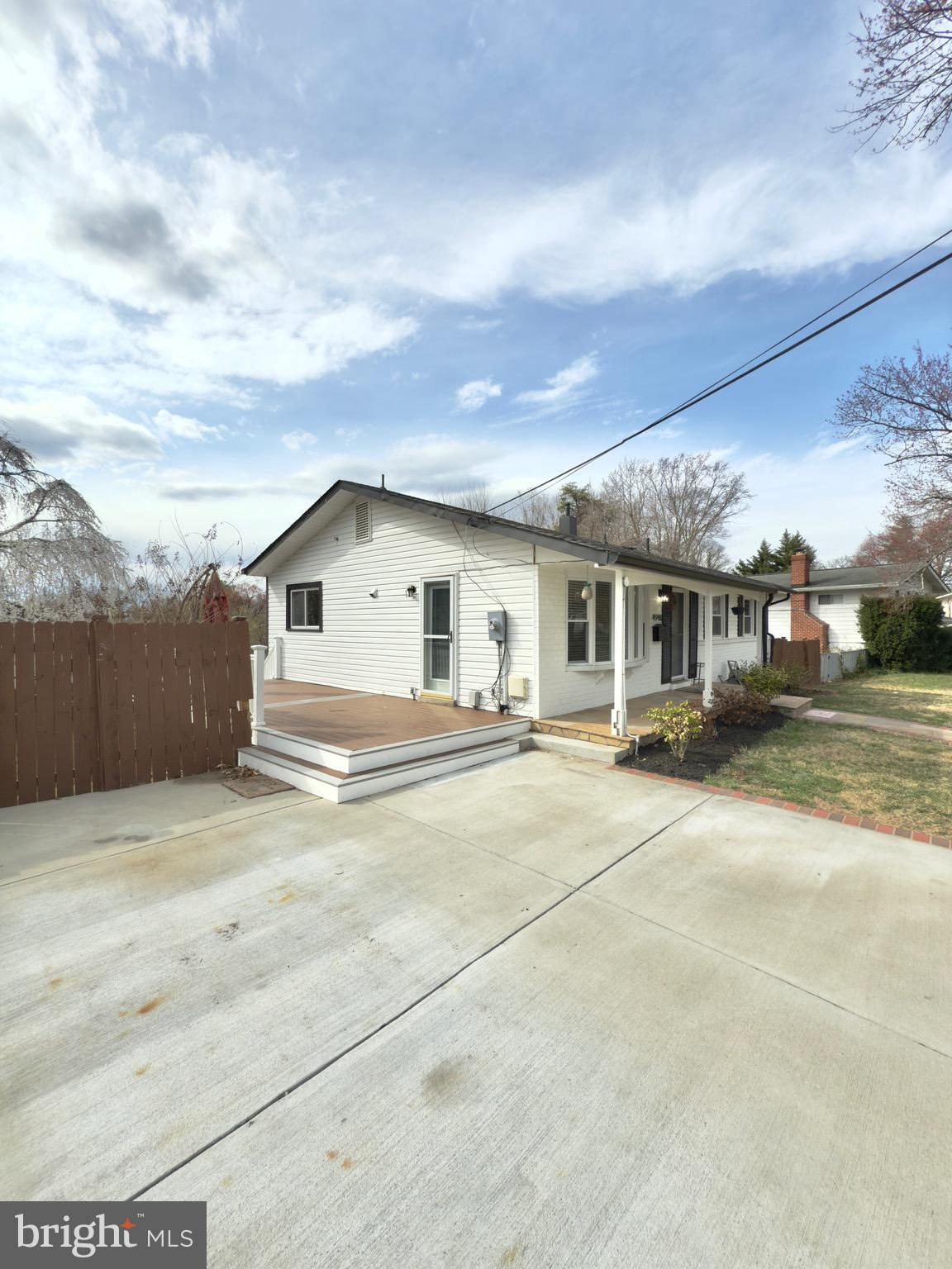 4948 REGINA DR