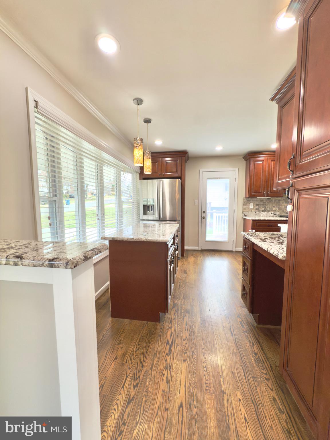 4948 REGINA DR