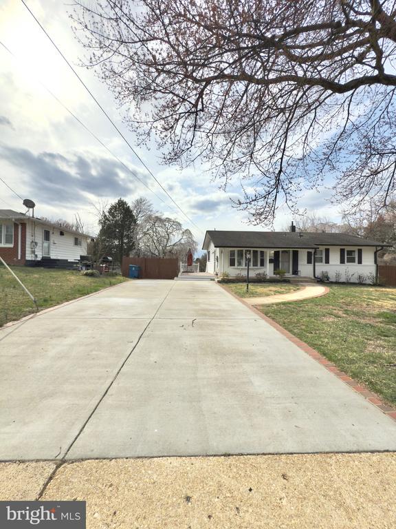 4948 REGINA DR