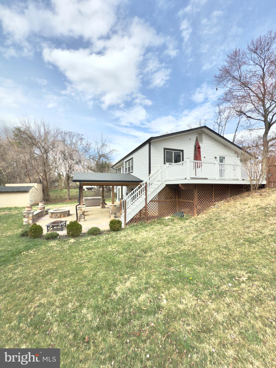 4948 REGINA DR