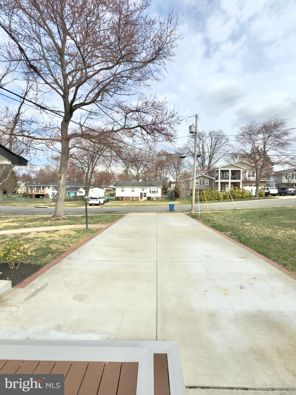 4948 REGINA DR