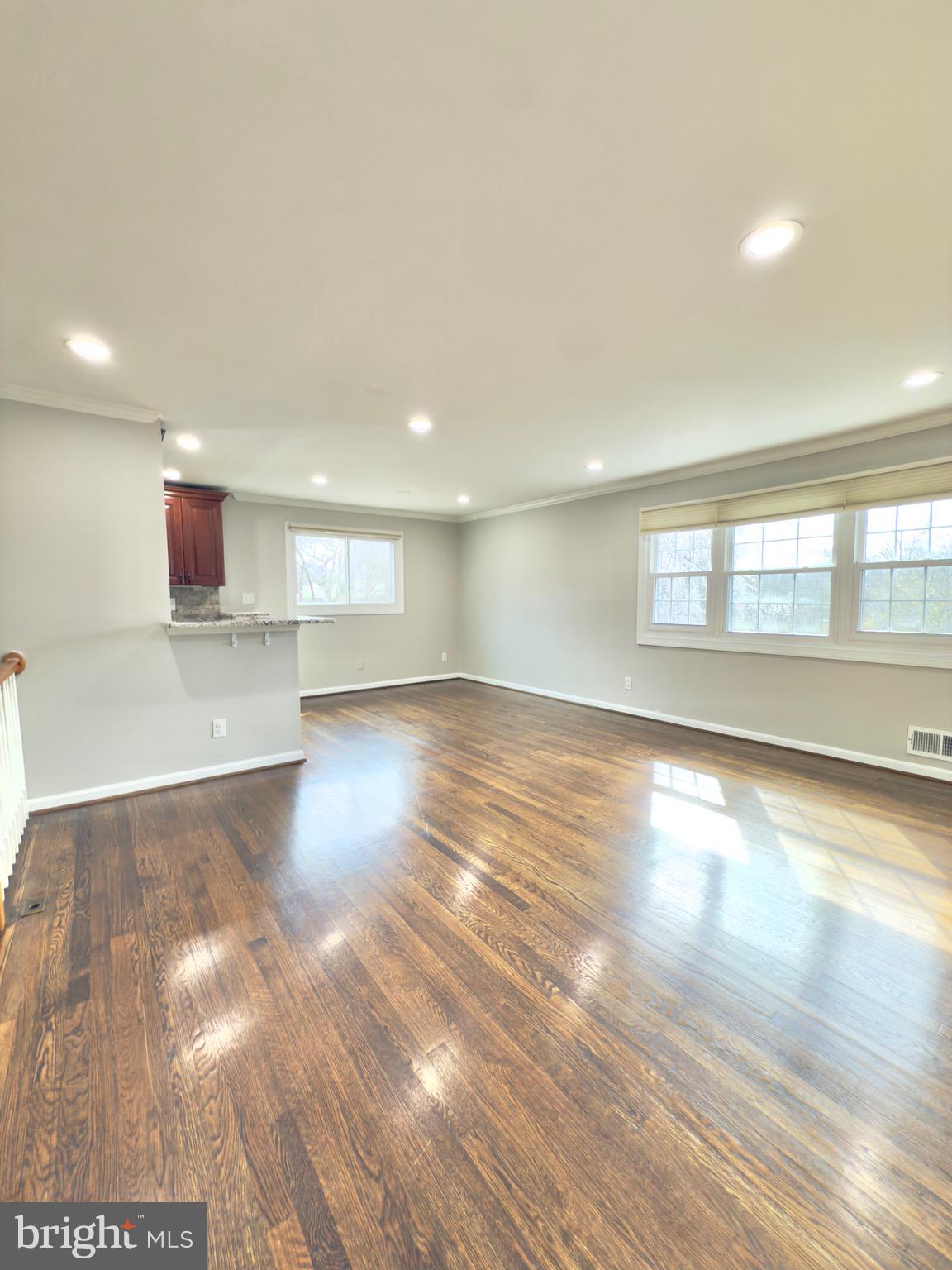 4948 REGINA DR