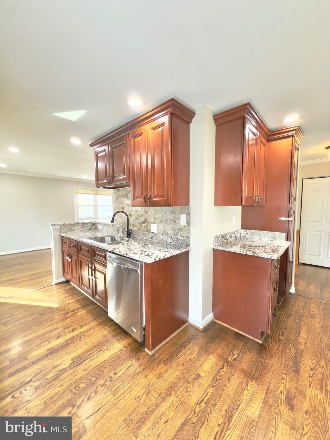 4948 REGINA DR