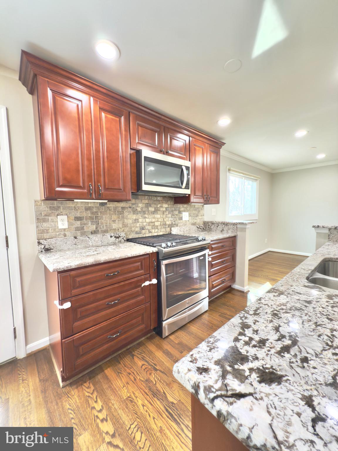 4948 REGINA DR