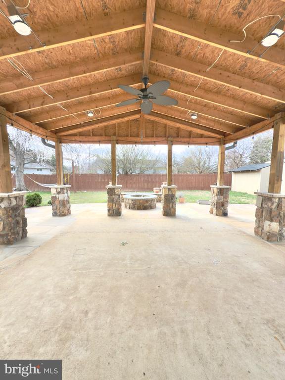4948 REGINA DR