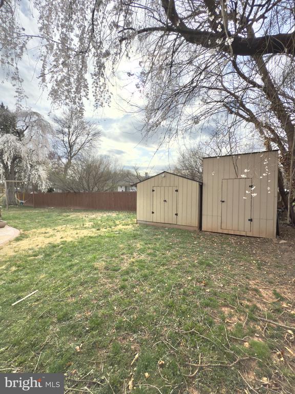 4948 REGINA DR