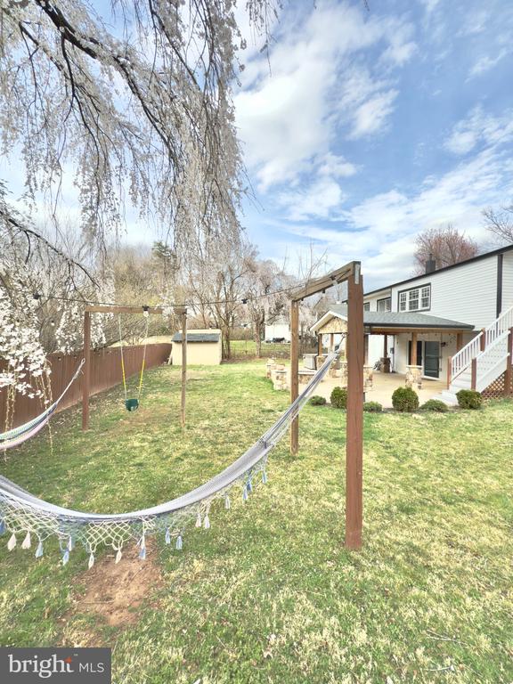4948 REGINA DR