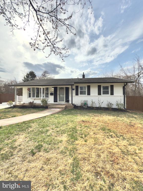 4948 REGINA DR