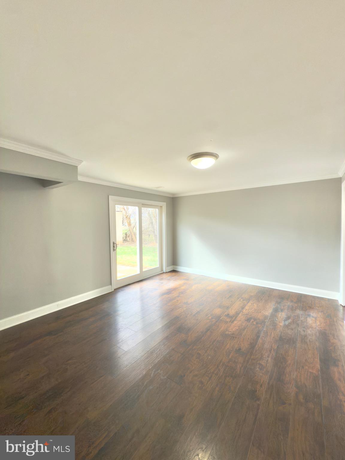 4948 REGINA DR