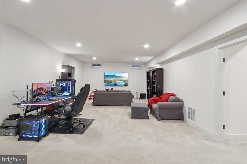 1936 Anderson Rd