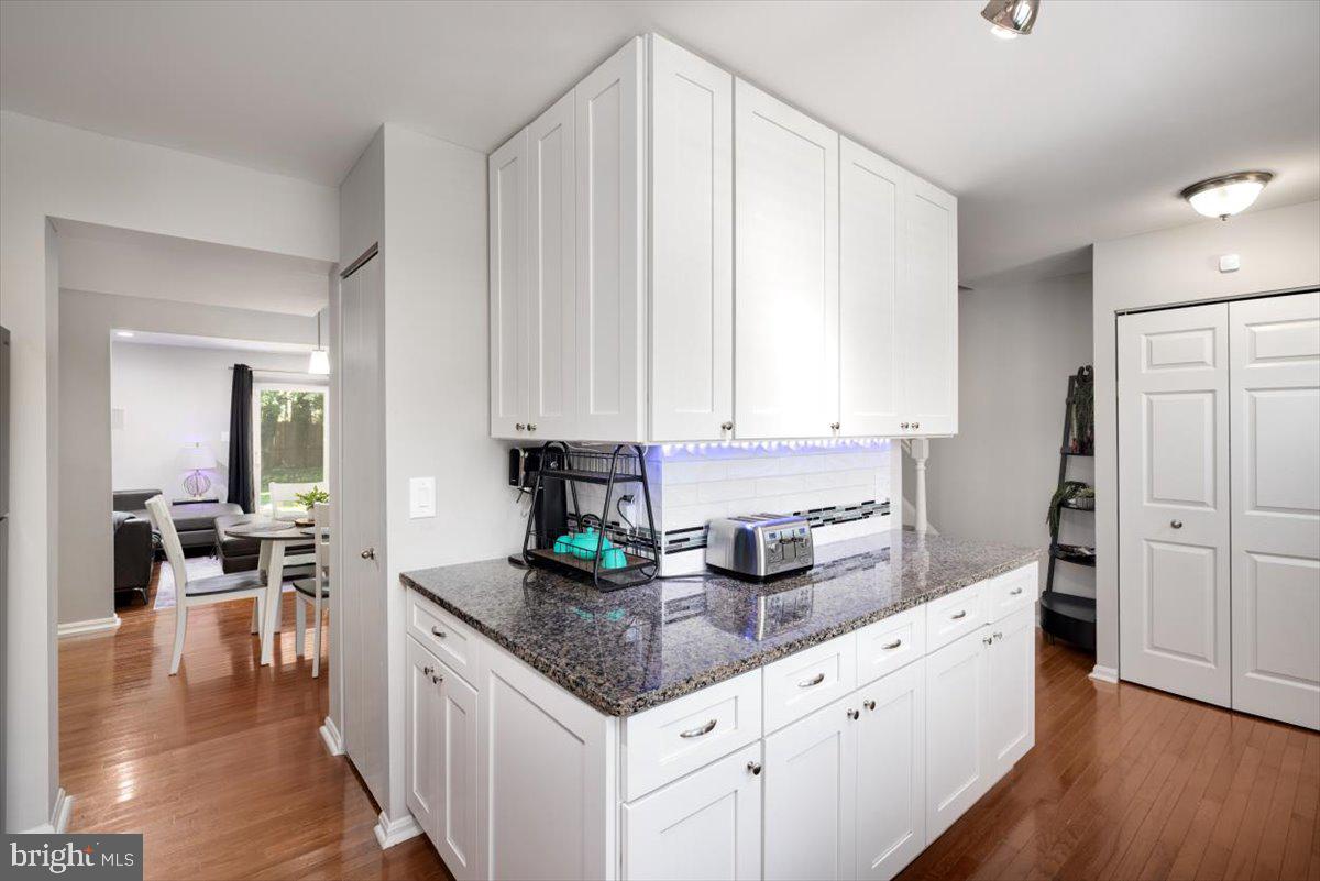 6337 Fenestra Ct #126