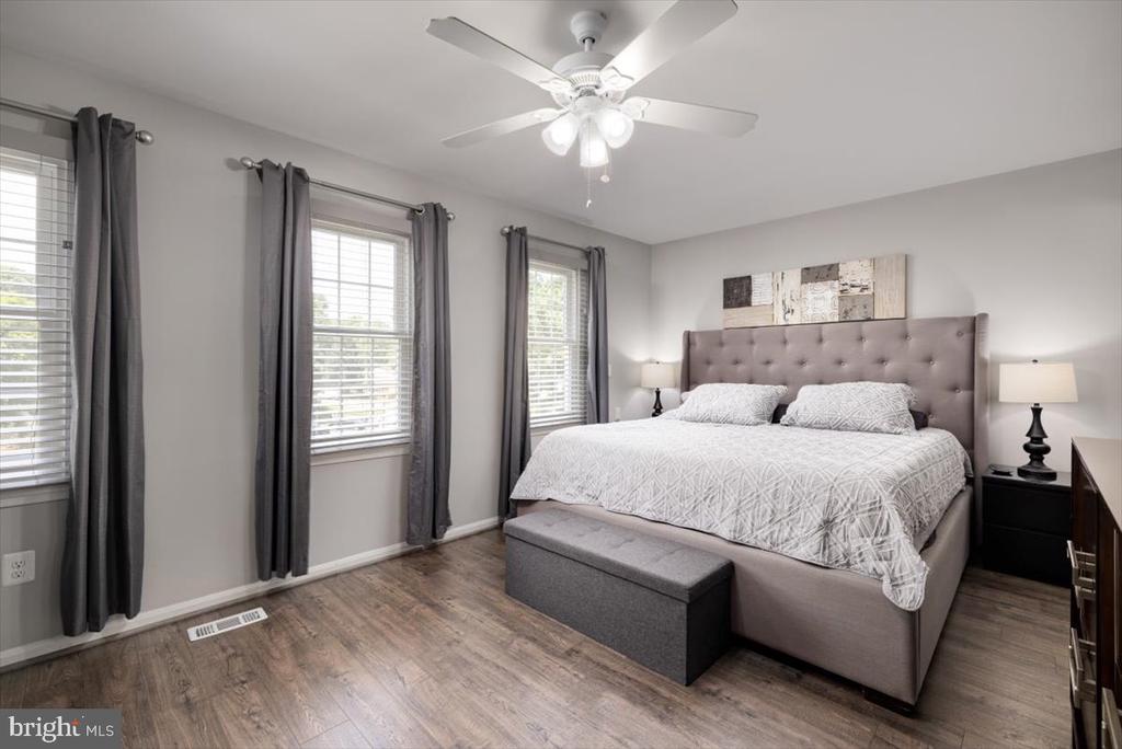 6337 Fenestra Ct #126