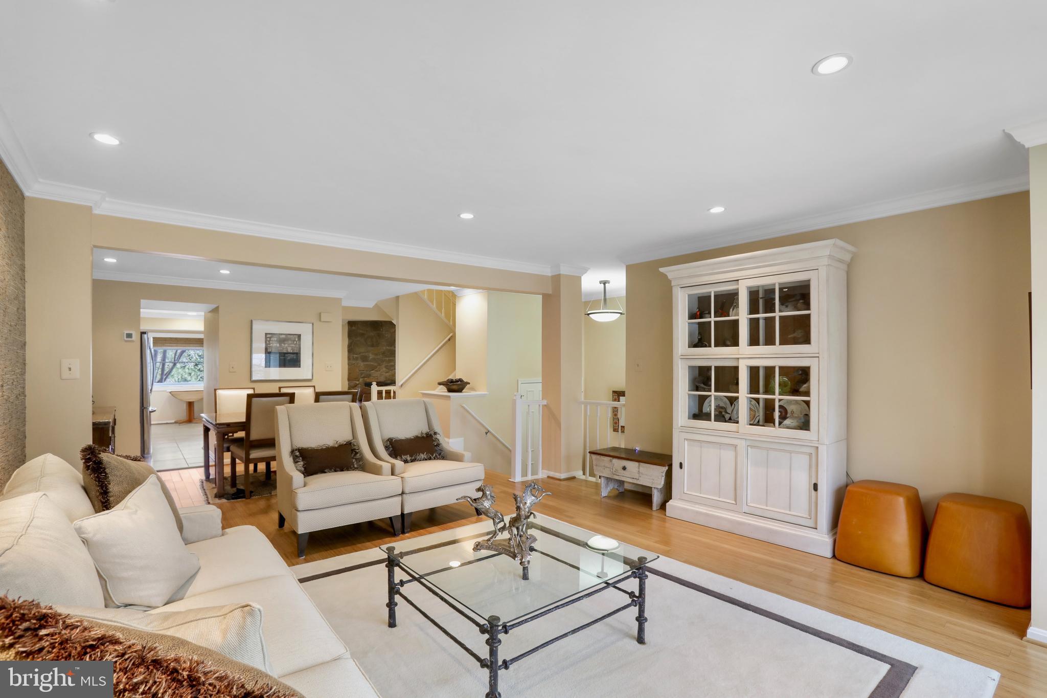 1615 Apricot Ct