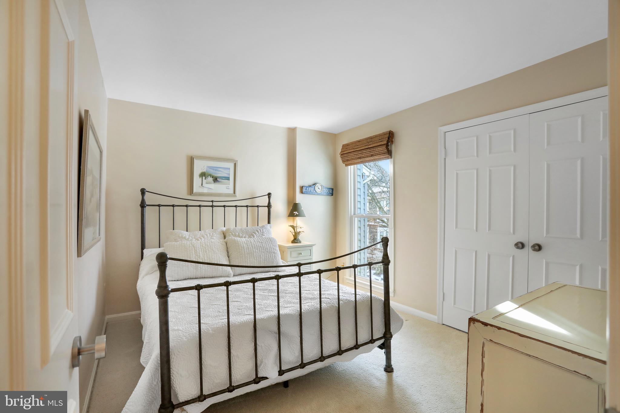 1615 Apricot Ct