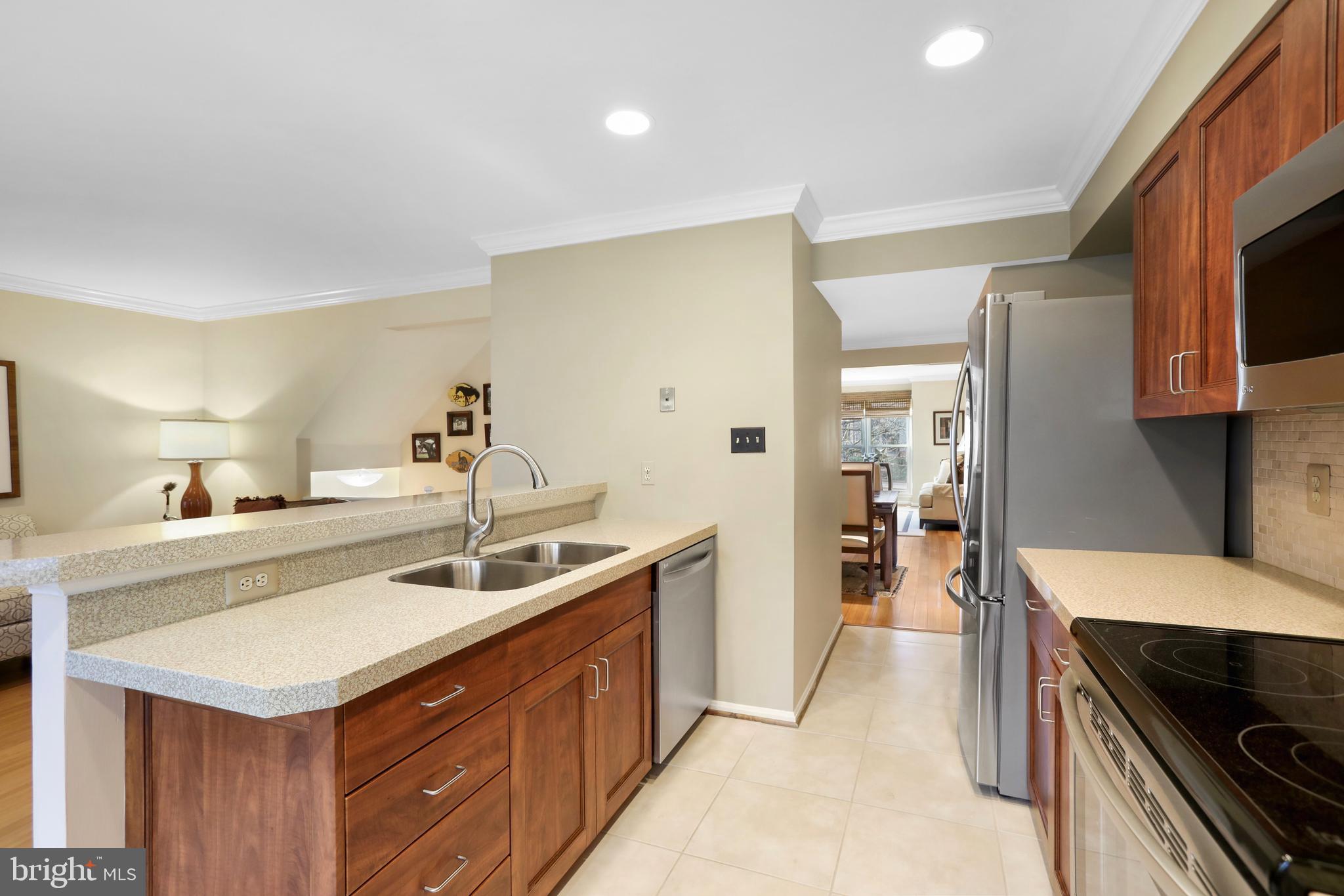 1615 Apricot Ct