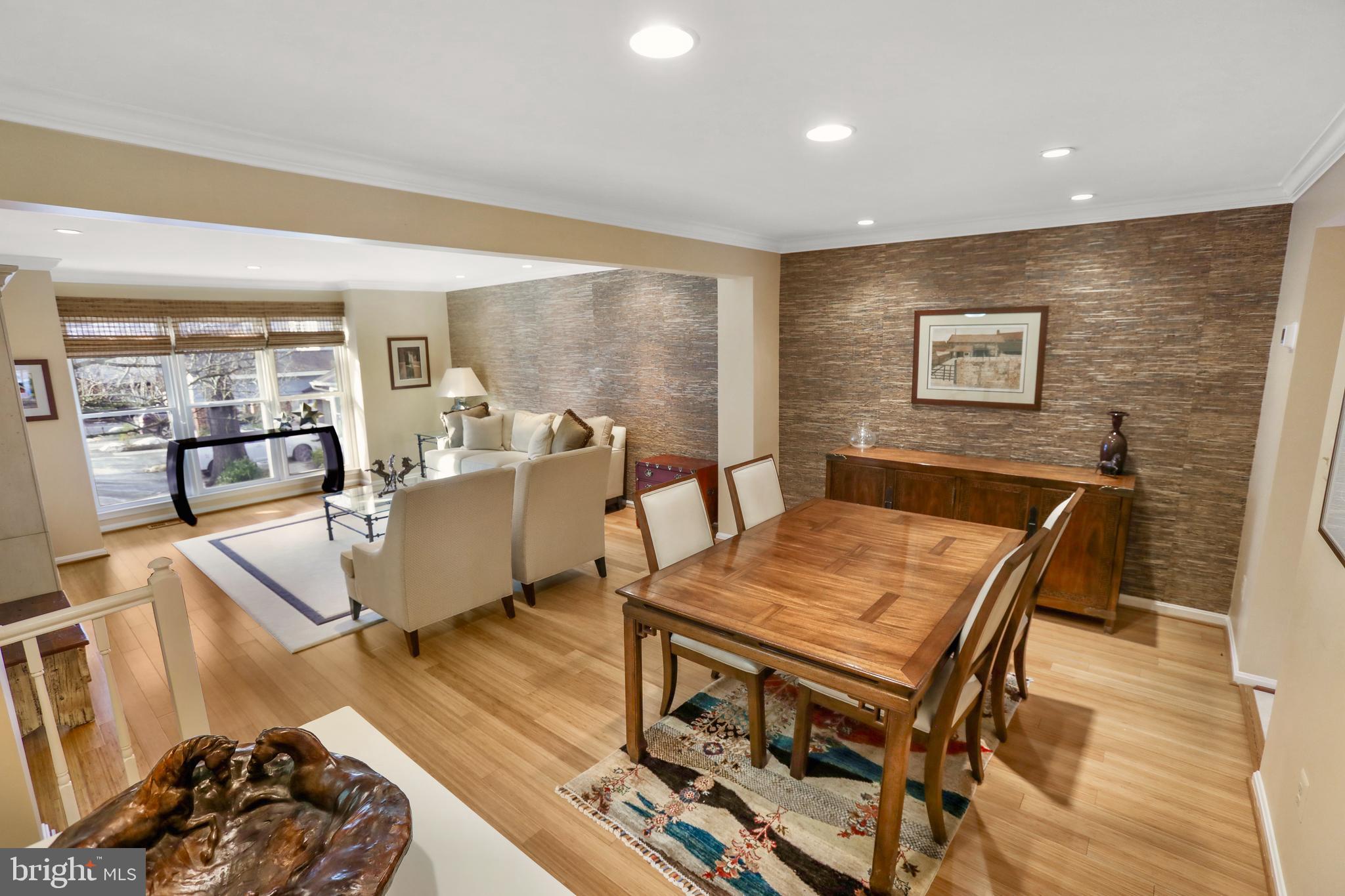 1615 Apricot Ct