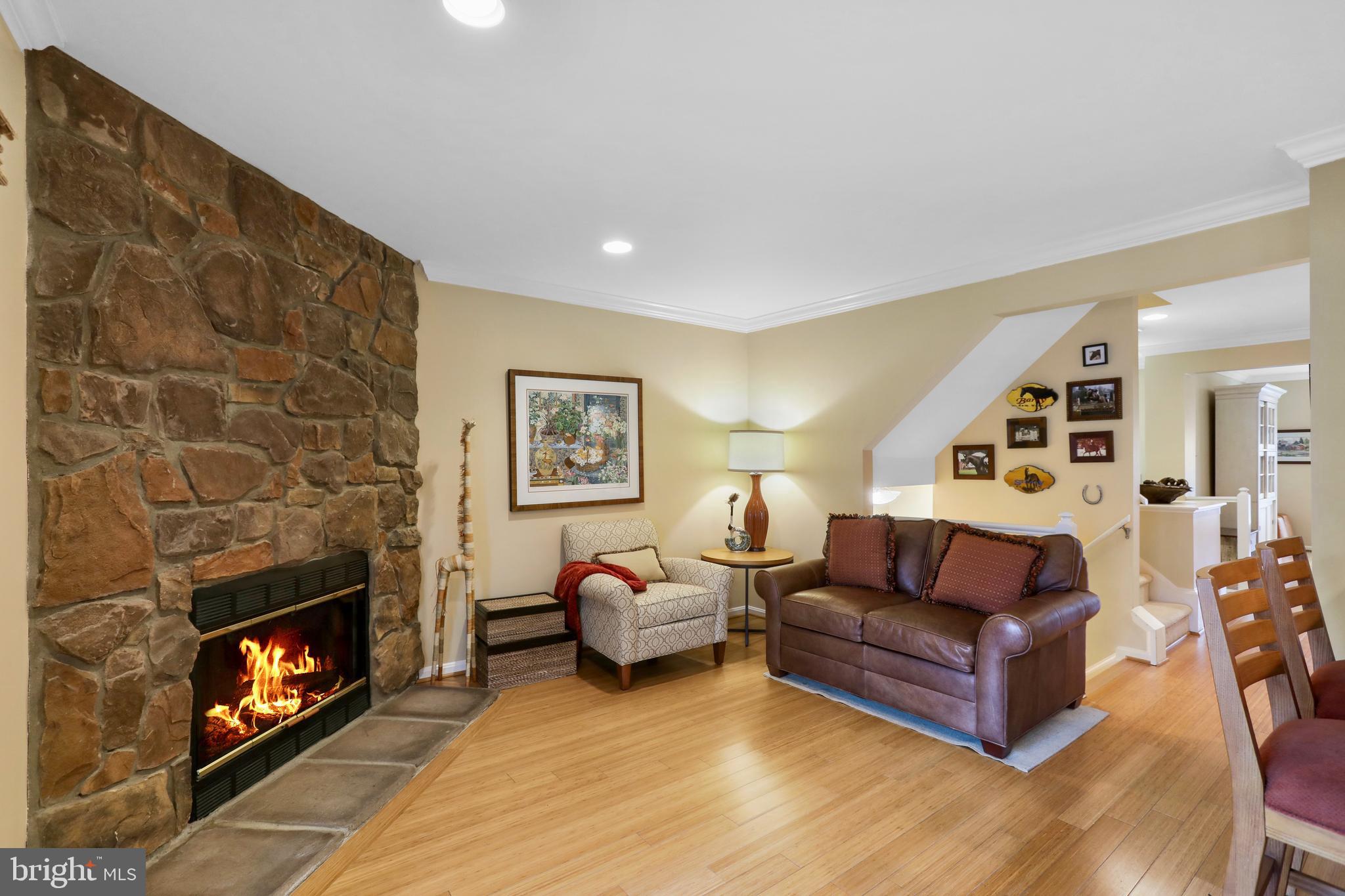 1615 Apricot Ct