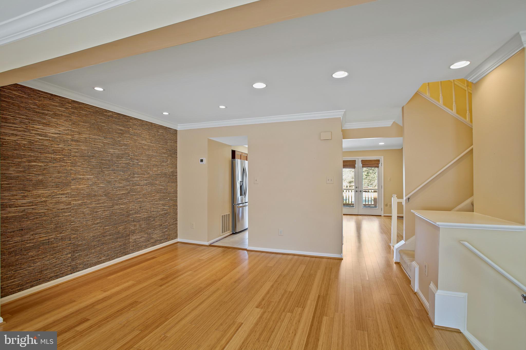 1615 Apricot Ct
