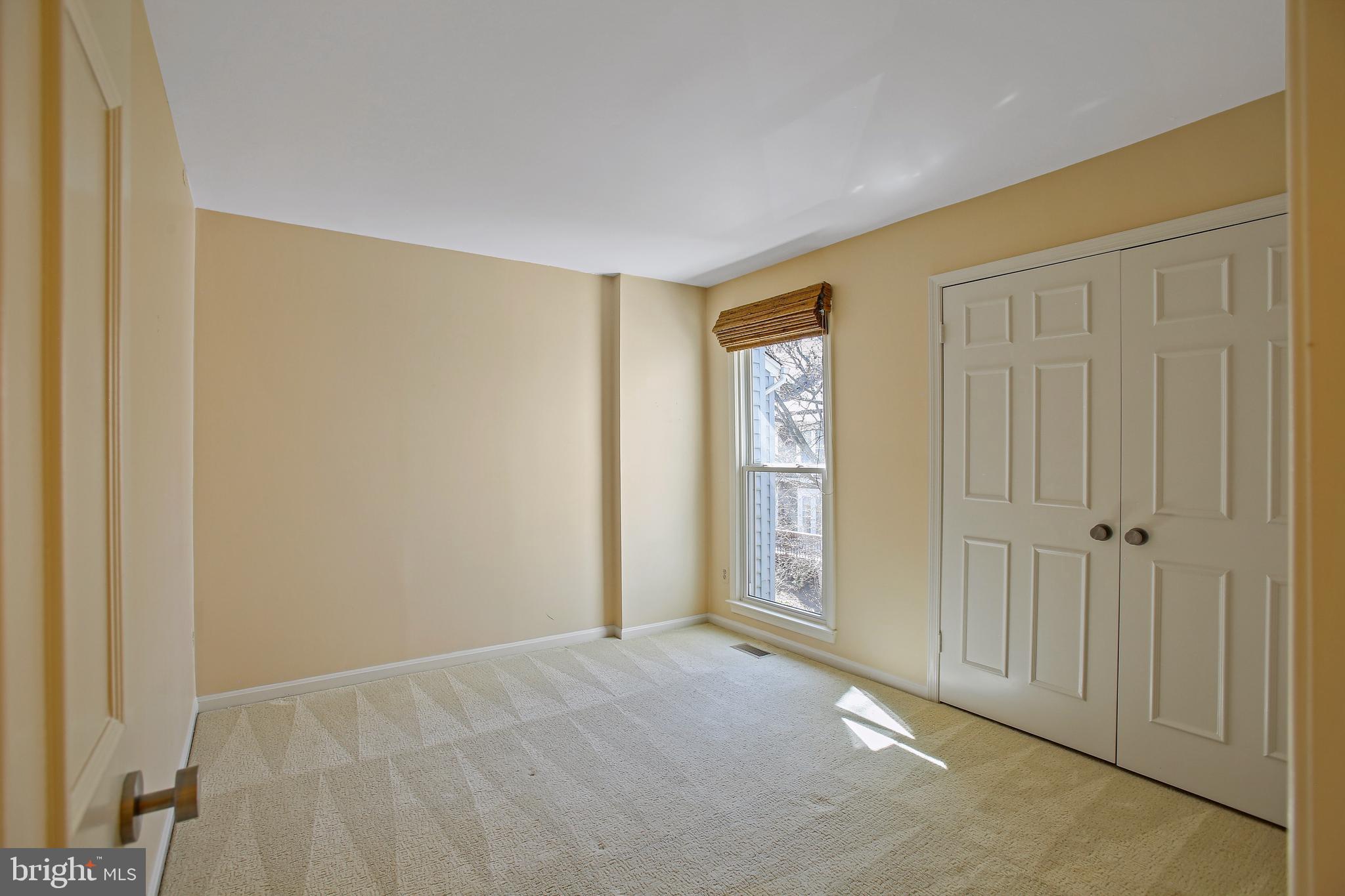 1615 Apricot Ct