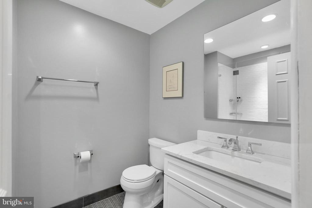 1615 Apricot Ct