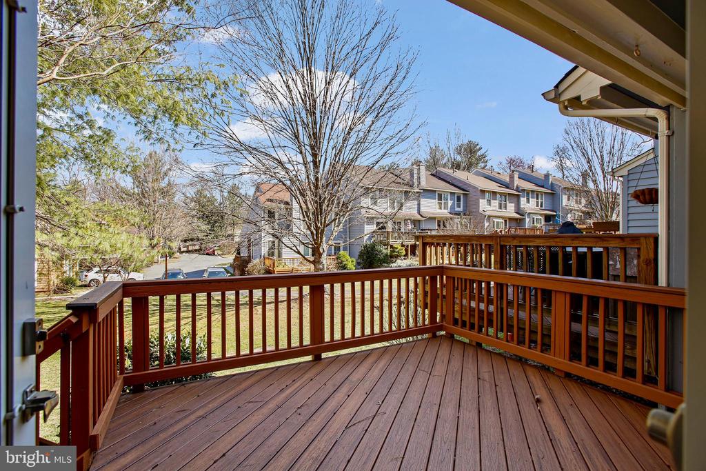 1615 Apricot Ct