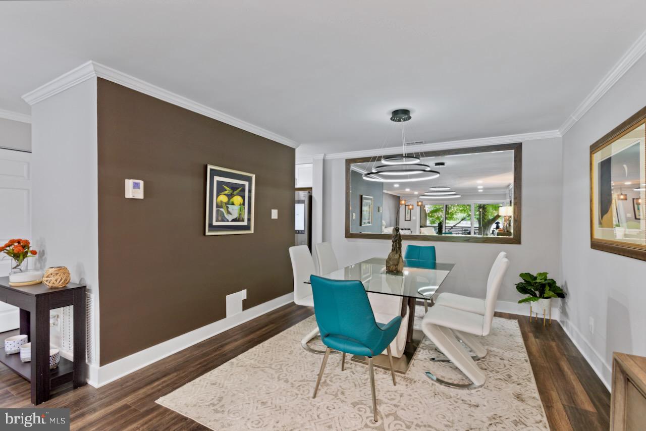 11138 HARBOR CT