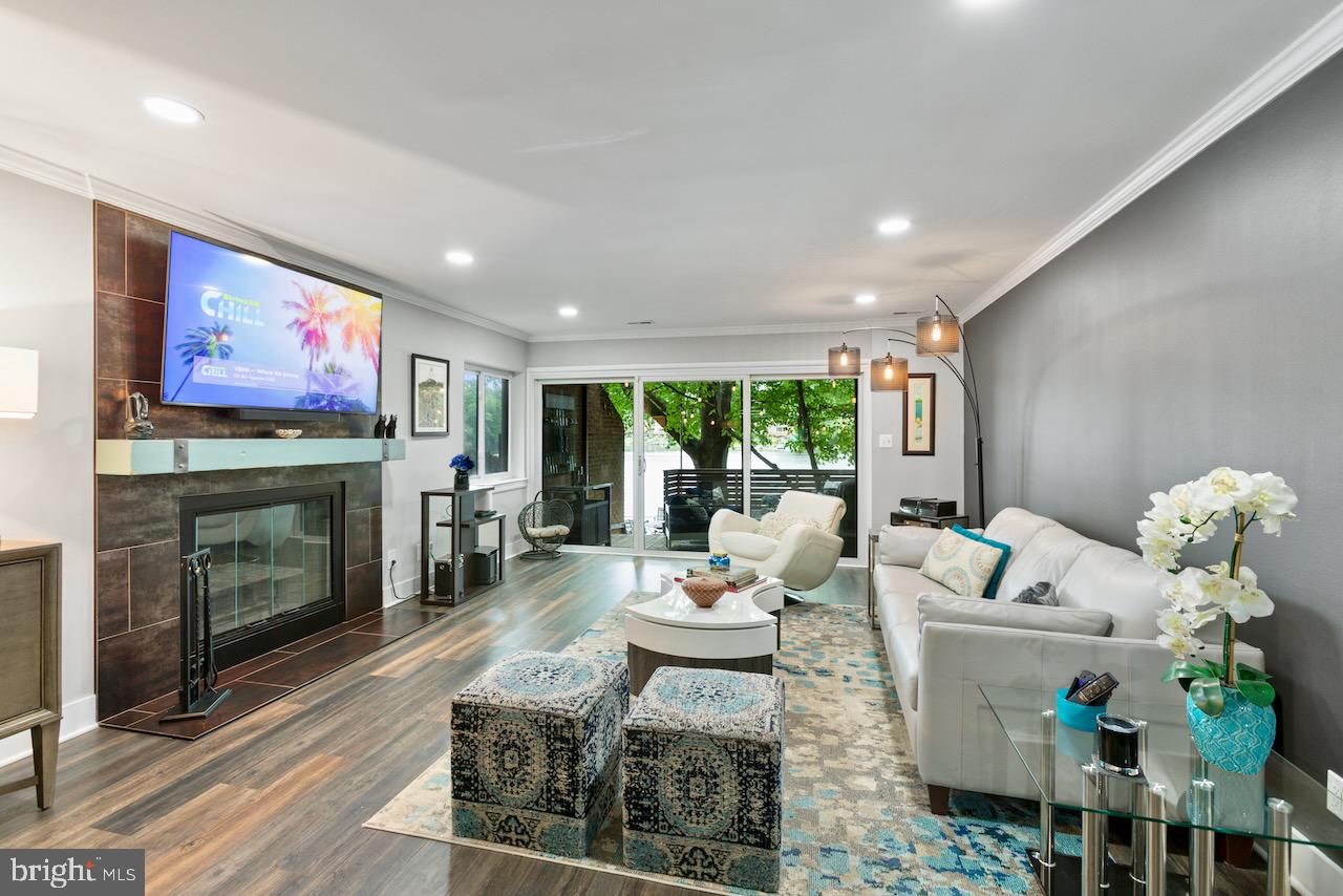 11138 HARBOR CT