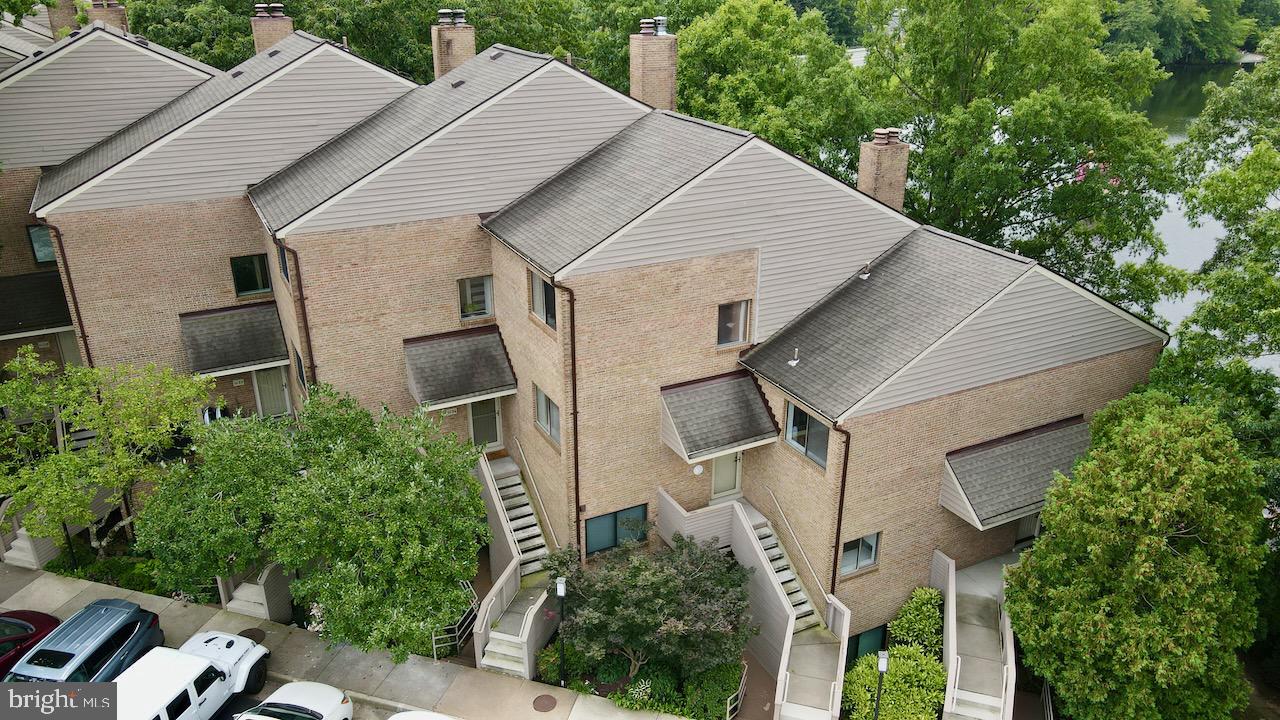 11138 HARBOR CT