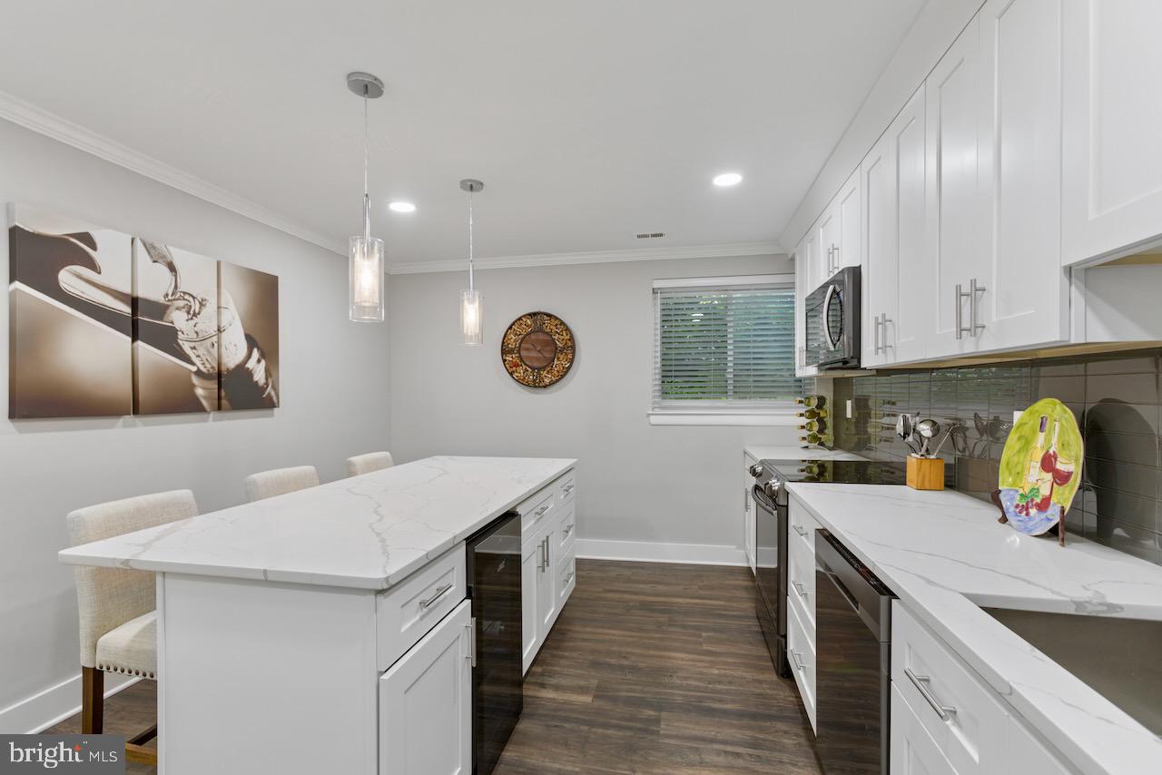 11138 HARBOR CT