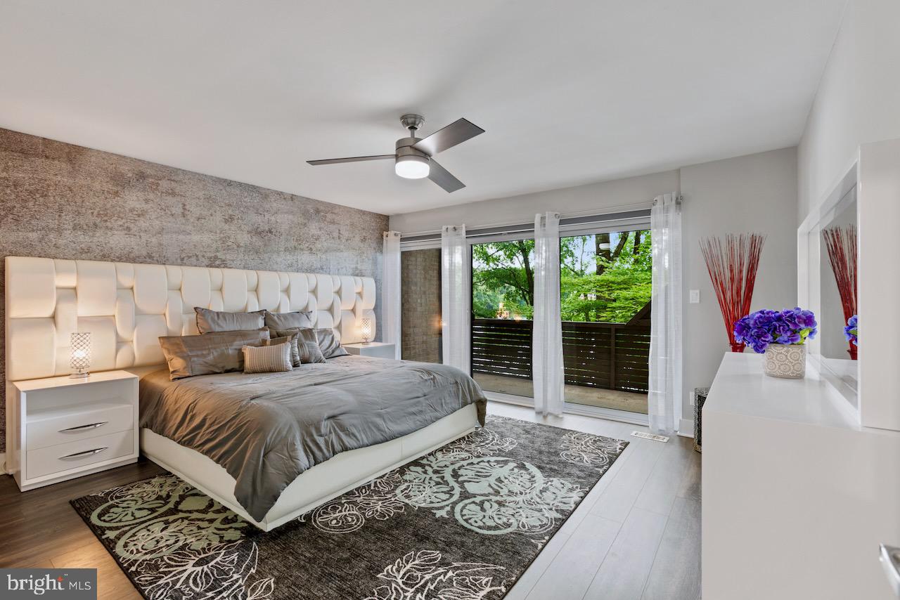 11138 HARBOR CT