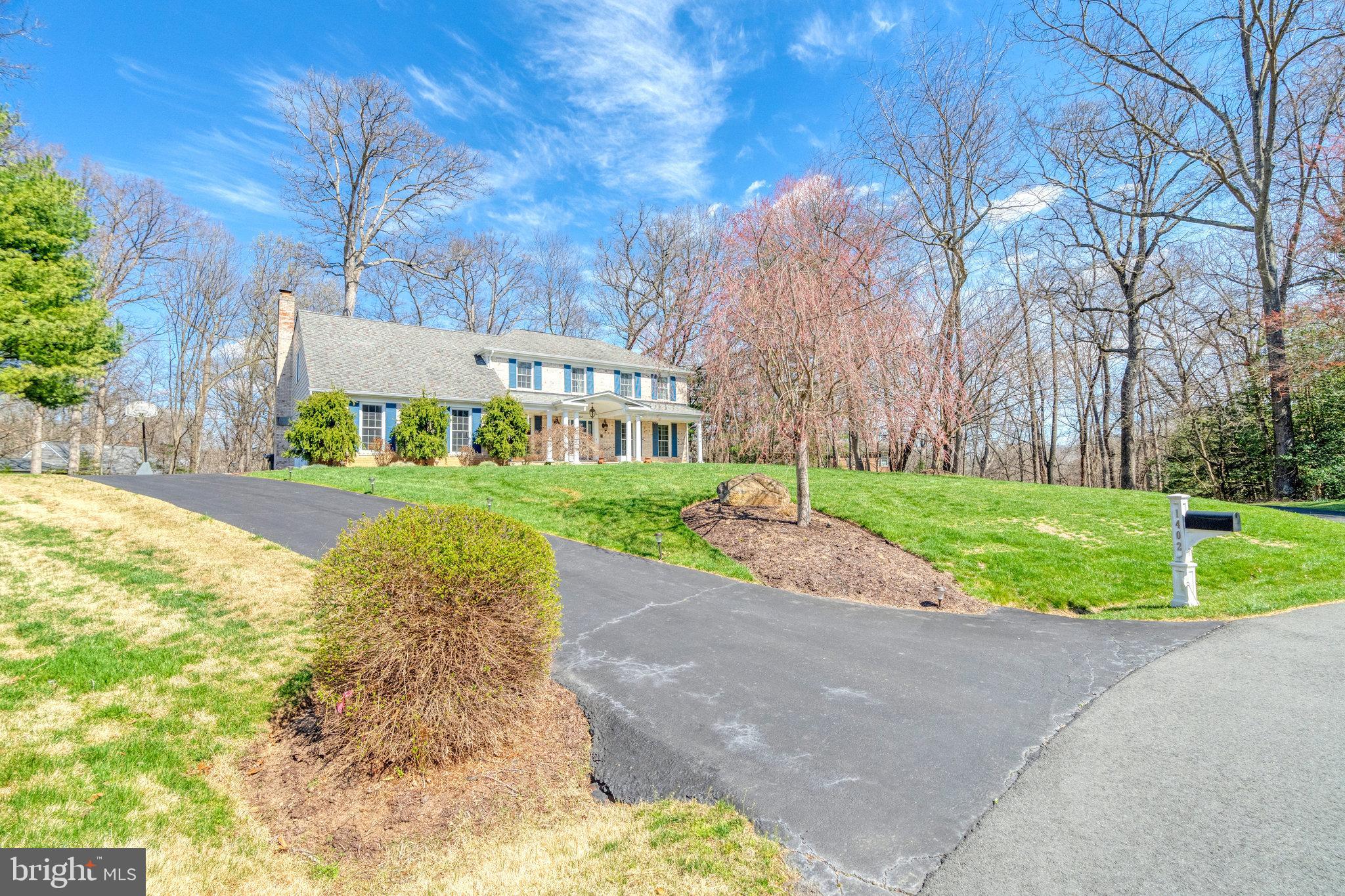 1402 SOUTHWIND CT